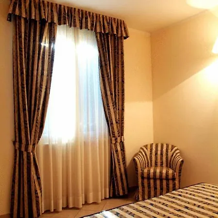 Hotell La Maddalena 2*