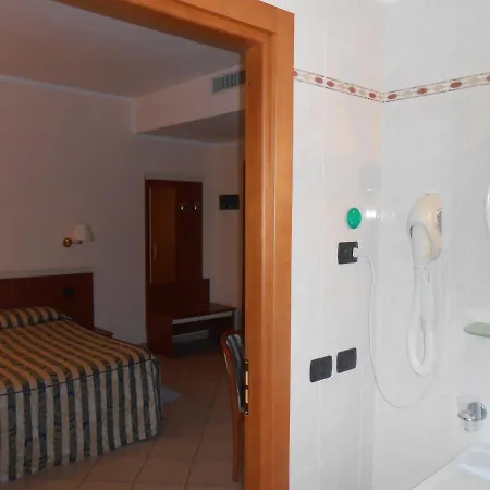 Hotell La Maddalena 2*